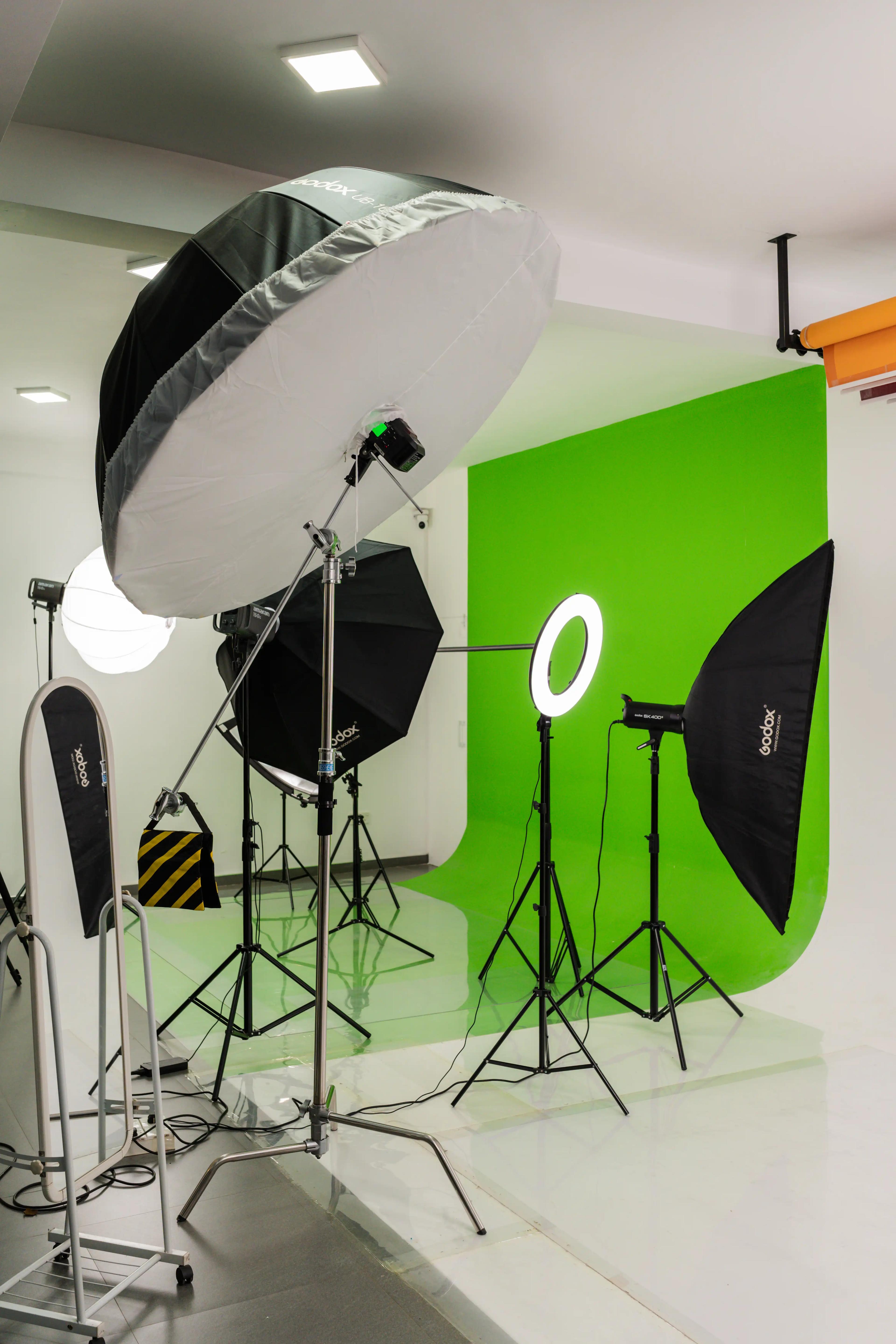 Studio — equipment 1 by UrbanBooth