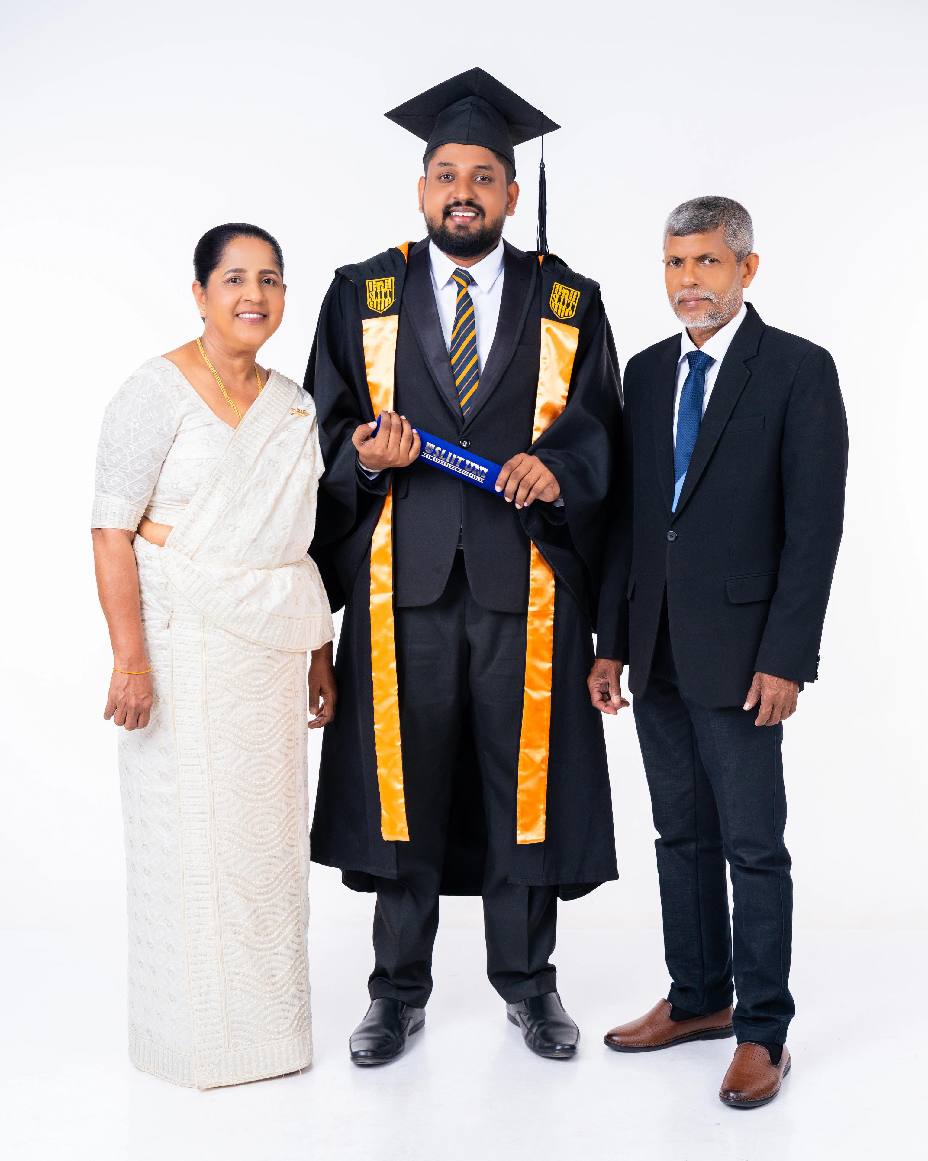 Graduation Portraits — photograph 17 by UrbanBooth