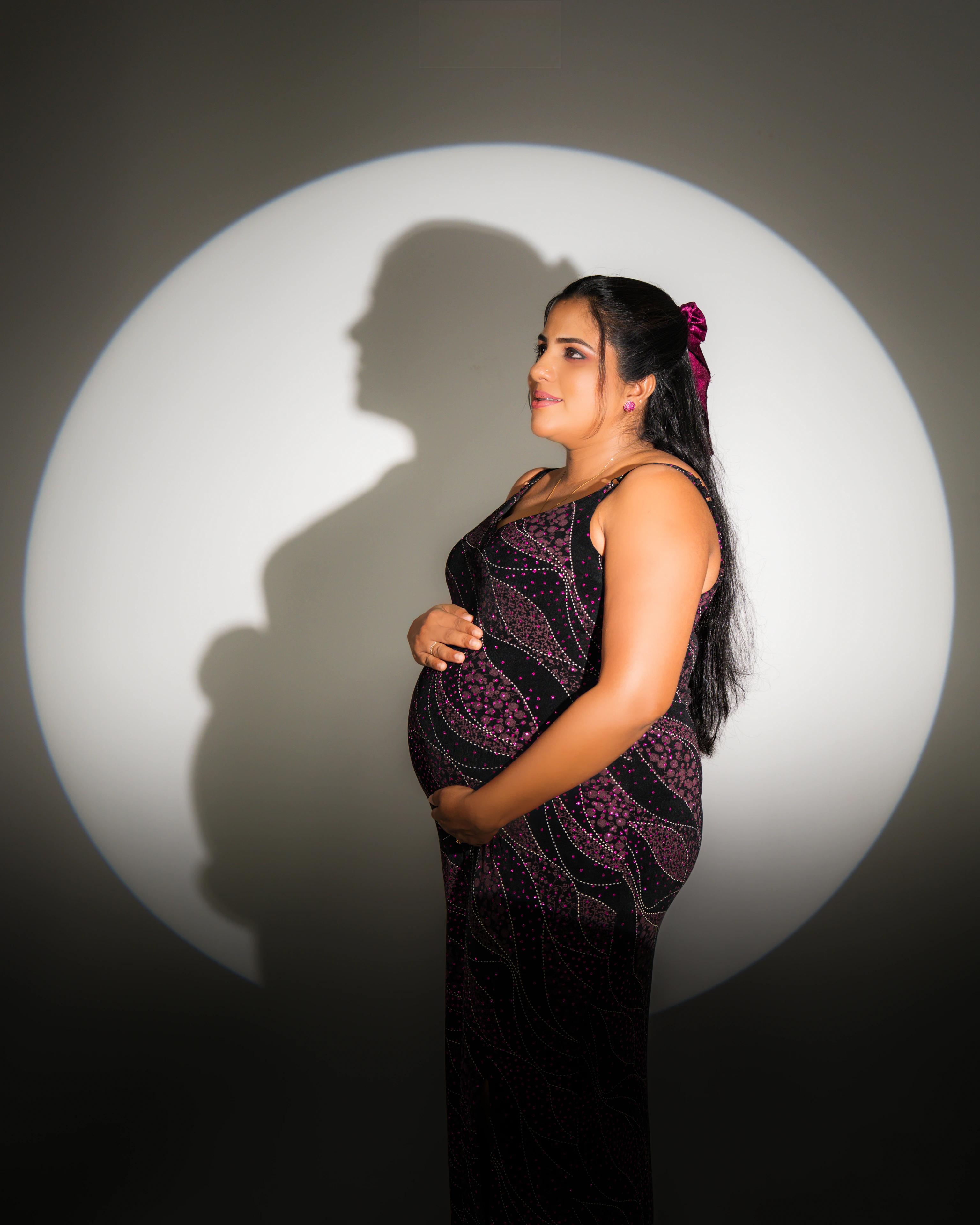 Maternity Portraits — photograph 11 by UrbanBooth