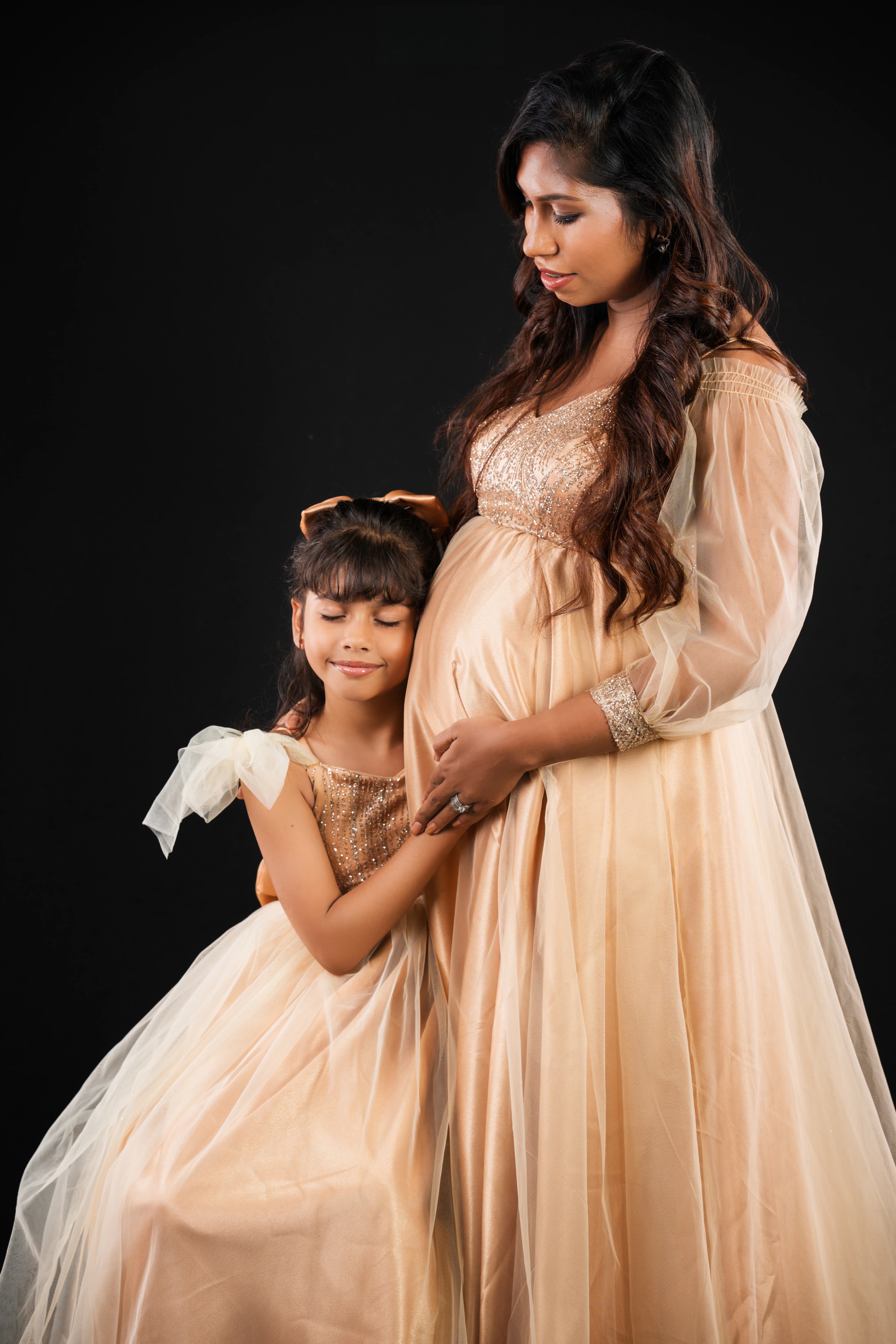 Maternity Portraits by UrbanBooth